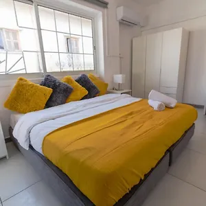 https://janas-2-br-apartment-in-larnaca.larnacahotels.org