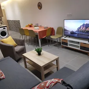 https://perseus-spacious-3-bedroom-apartment.larnacahotels.org